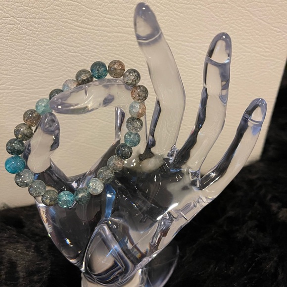 Beautiful Beaded Bracelet - Picture 2 of 3